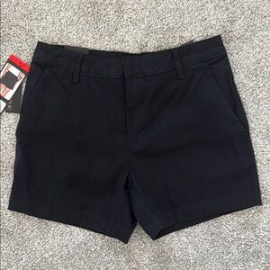 Banana Republic Women’s Chino black shorts